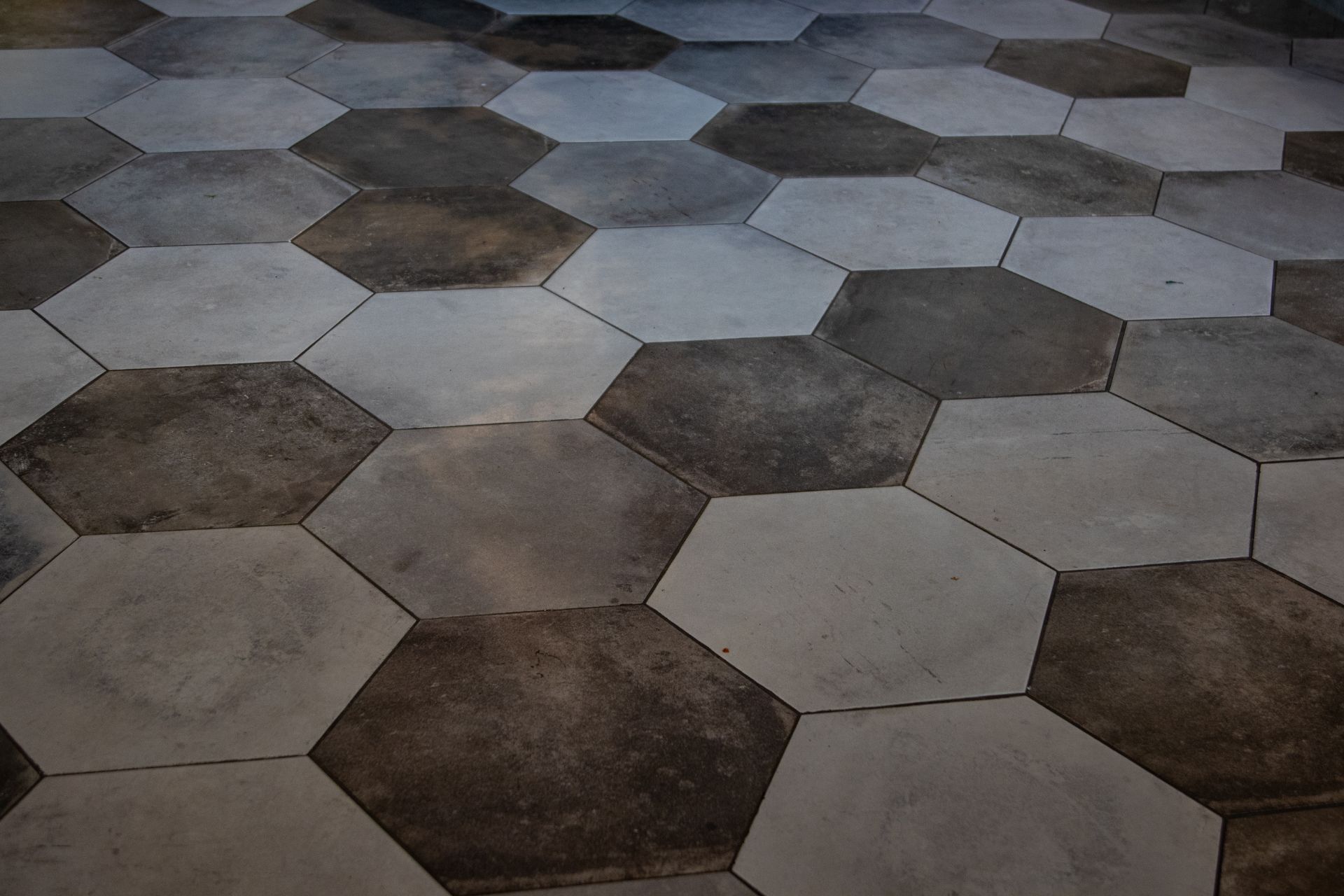 What is Interlocking Modular Floor Tiles - Mint Floors Mississauga